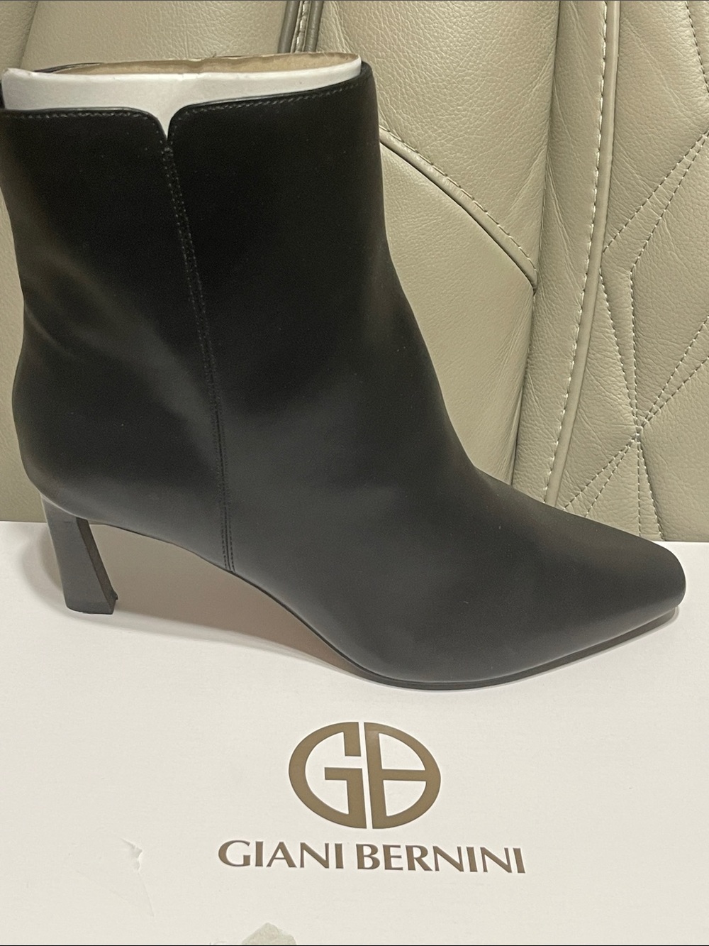 Giani Bernini Black Leather Pointed Toe Ankle Bootie